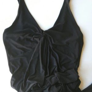 Maxi black dress with knot detail on the front (Ambrielle)